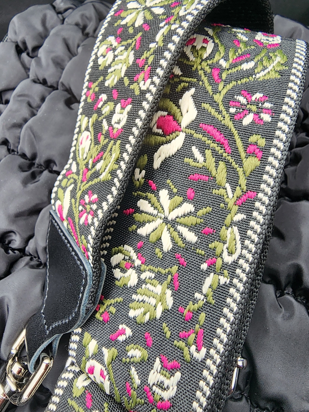 CLOUD MUSIC Floral Jacquard Adjustable Bag Strap - Pink & Green - Picture 2 of 6